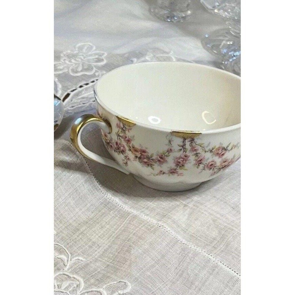 Theodore Haviland Varenne Teacup: Pink Flowers & Gold Trim